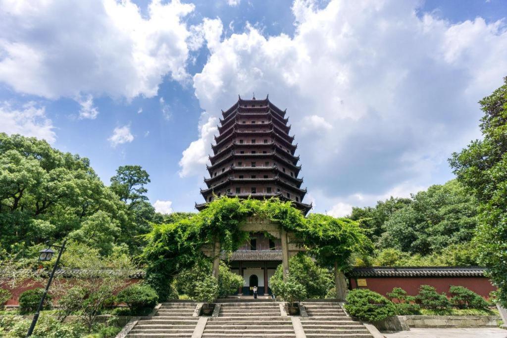 Hotel Ramada Plaza By Wyndham Hangzhou Riverside Exterior foto