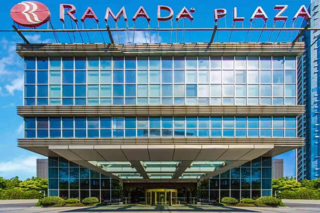 Hotel Ramada Plaza By Wyndham Hangzhou Riverside Exterior foto